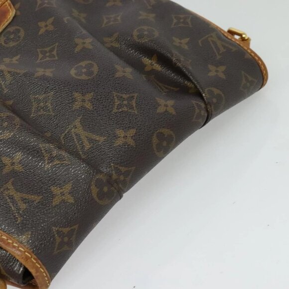 LOUIS VUITTON Monogram Menilmontan PM Shoulder Bag M40474 LV Auth 135415 - Picture 7 of 16